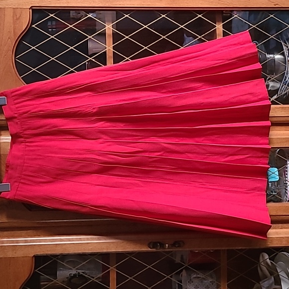 Pleated skirt - Picture 6 of 6